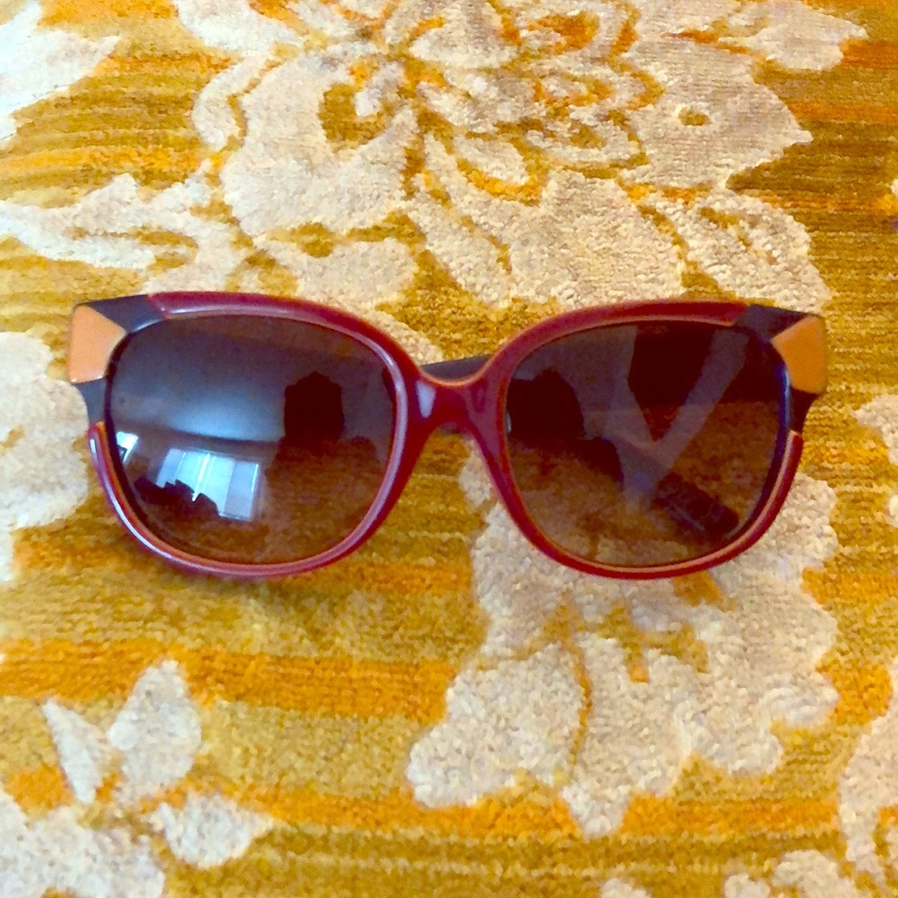 Tory Burch Sunnies